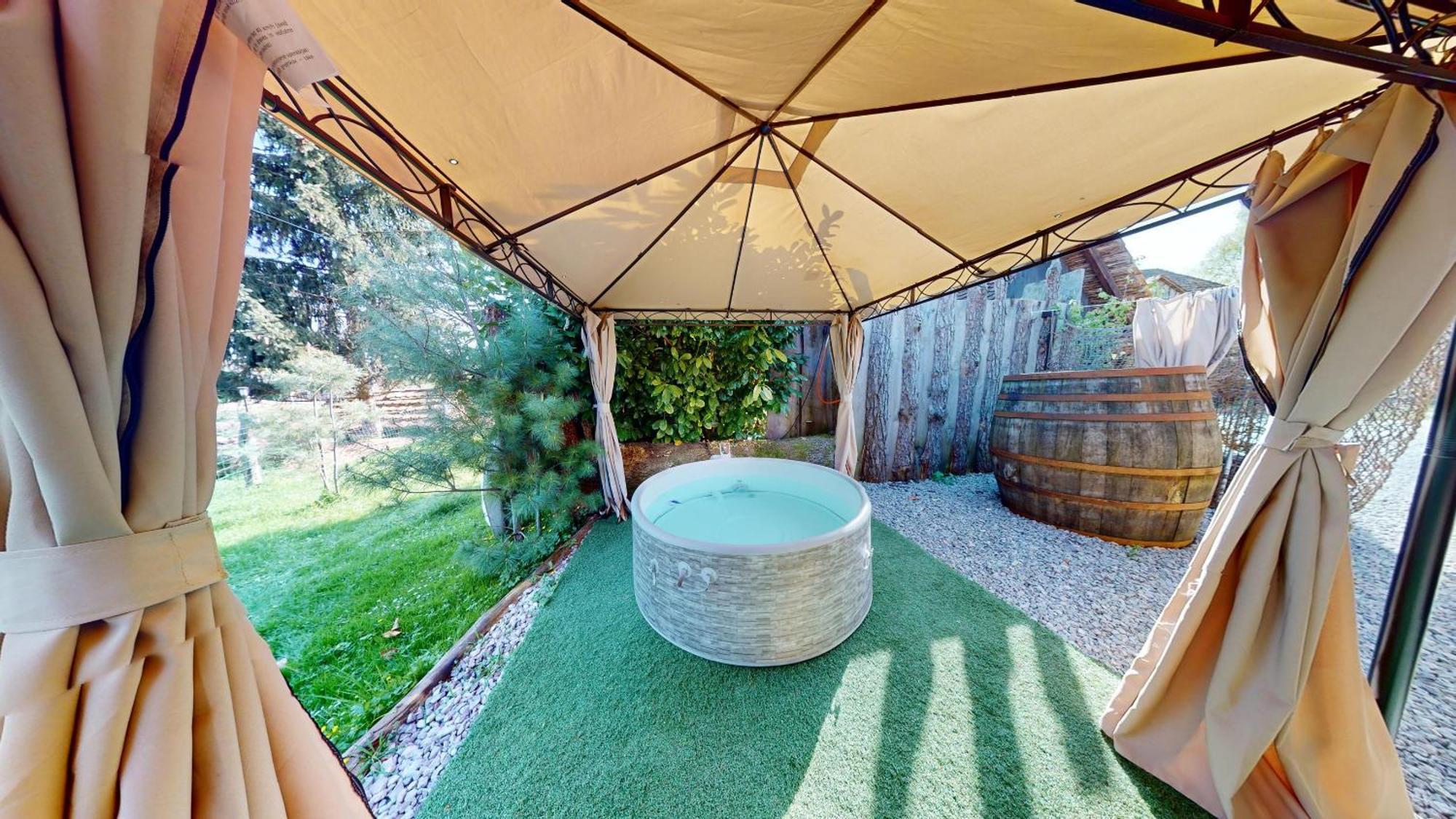 Resort Hisa Ida - Apartments With Hot Tub And Sauna イヴァンチュナ・ゴリツァ 部屋 写真