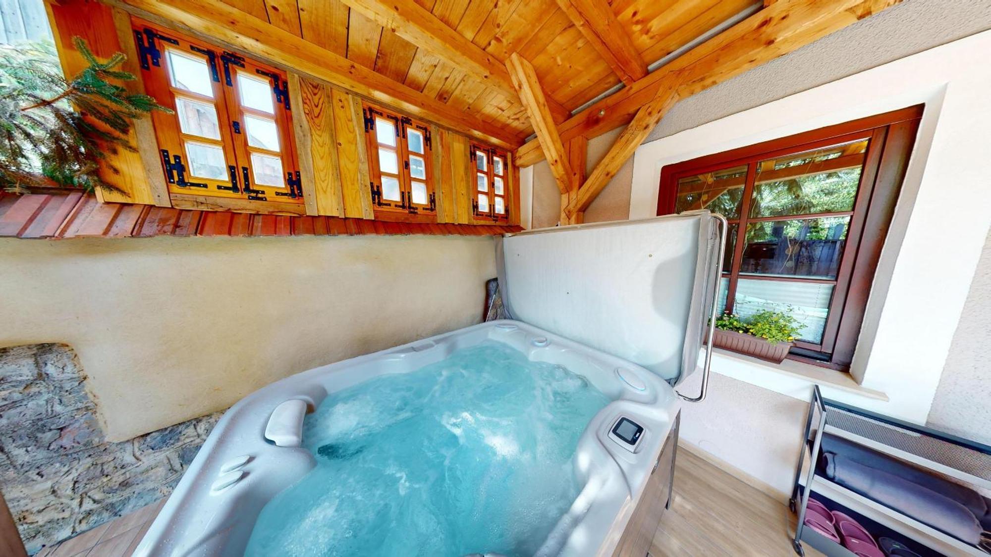 Resort Hisa Ida - Apartments With Hot Tub And Sauna イヴァンチュナ・ゴリツァ エクステリア 写真