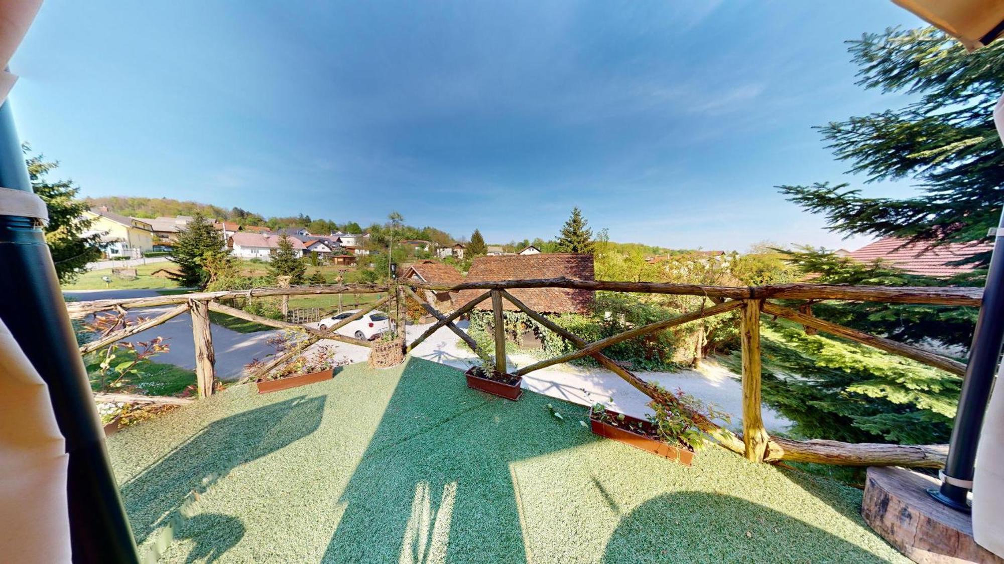Resort Hisa Ida - Apartments With Hot Tub And Sauna イヴァンチュナ・ゴリツァ 部屋 写真