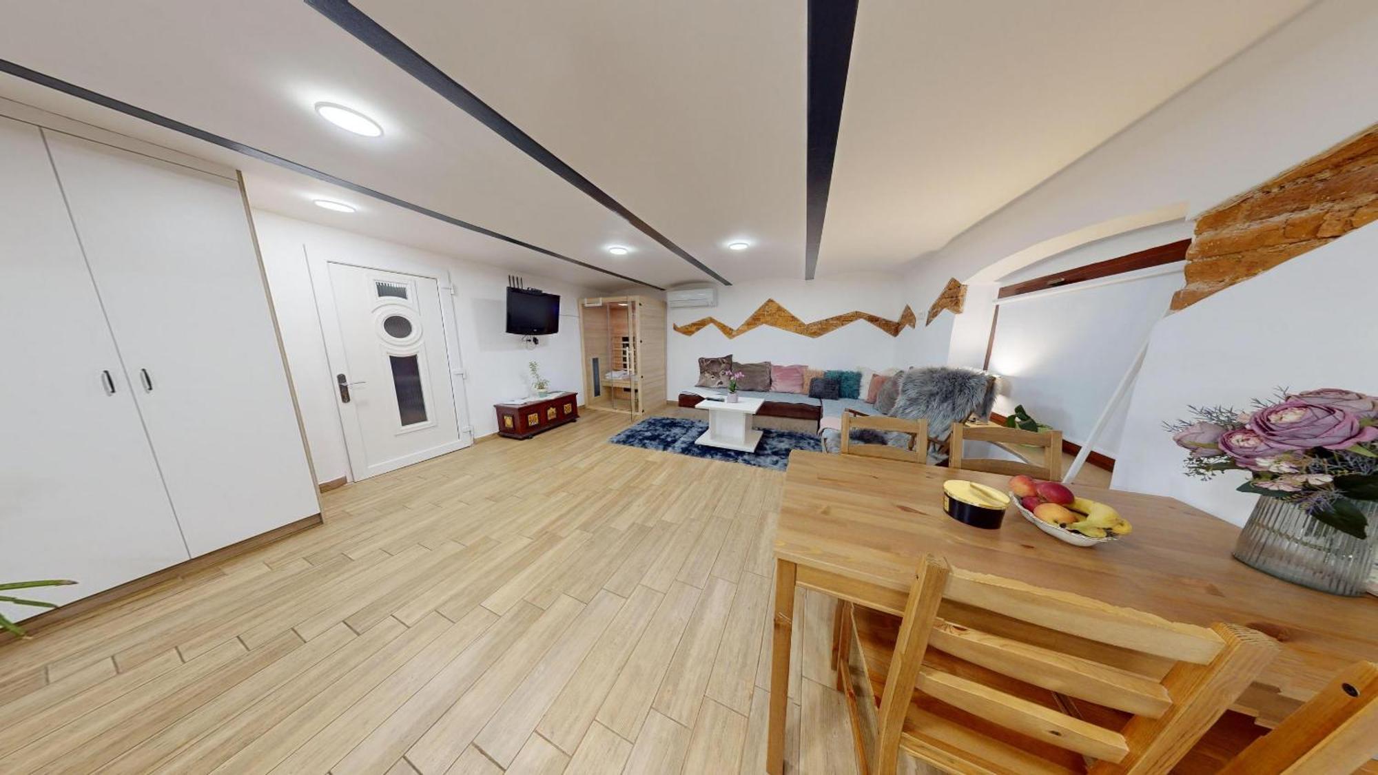 Resort Hisa Ida - Apartments With Hot Tub And Sauna イヴァンチュナ・ゴリツァ 部屋 写真
